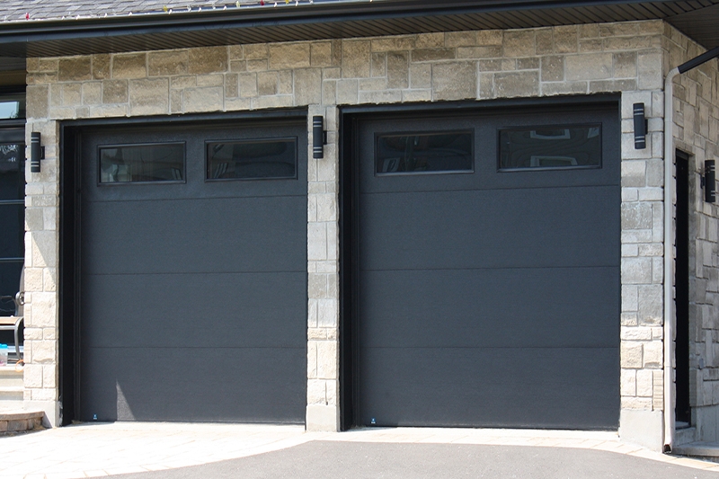 Garage Doors: Woodgrain (R-16)