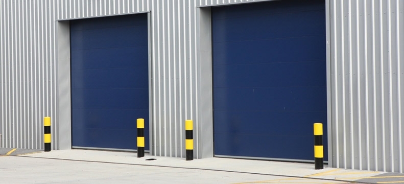 Portes de garage commerciales : GX-175-S (R-16)