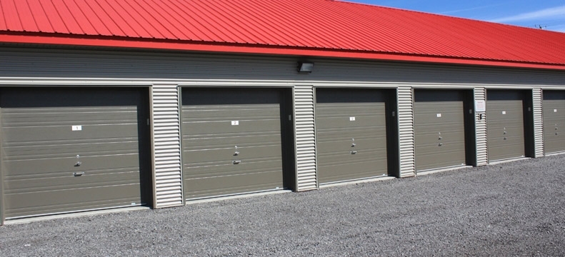 Portes de garage commerciales : GX-175-S (R-16)