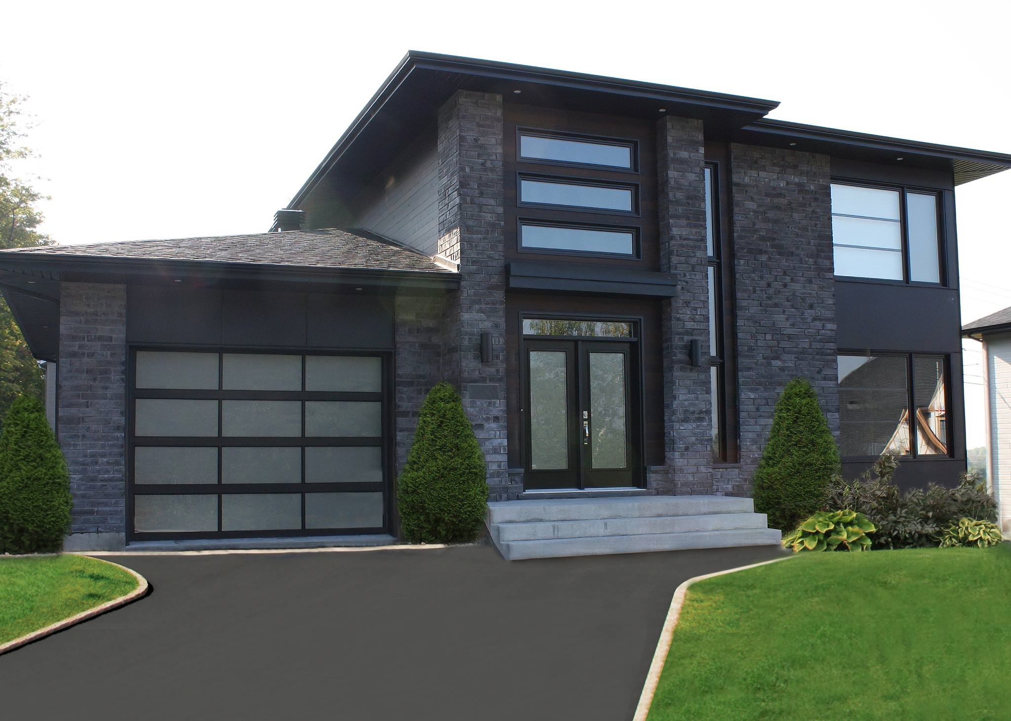 Garage Door: Full View (Panoramic)