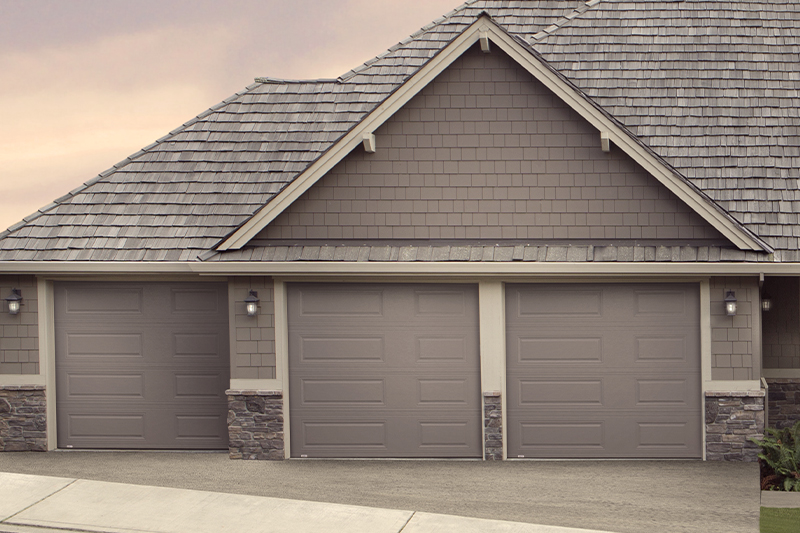 Garage Doors: Premium Select MX-R (R-16)